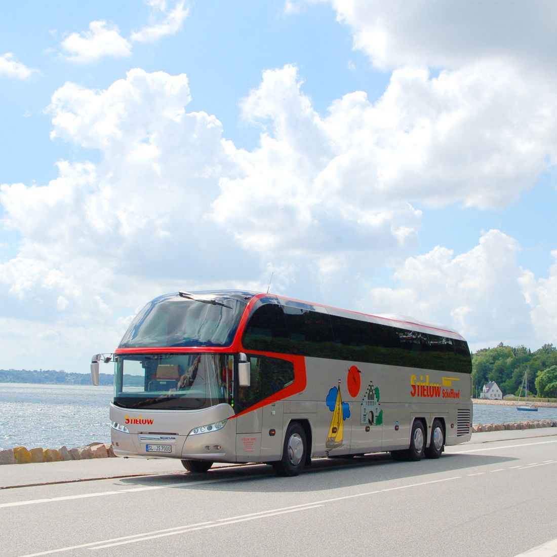 Reisen in klimatisierten Luxusbussen